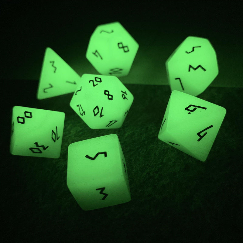 Norse Foundry 7 Die Gemstone RPG Dice Set: Glow Stone Green